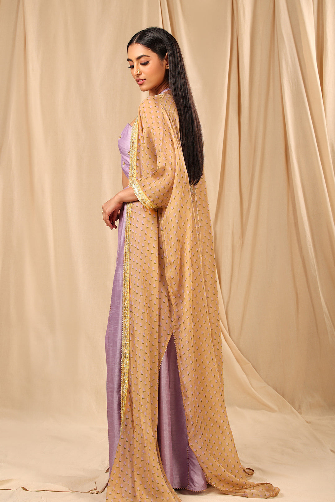 Lilac Wallflower Cape Set