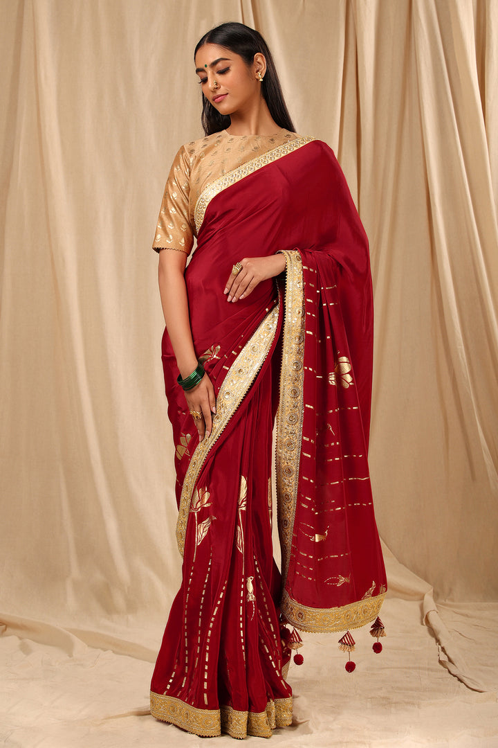 Maroon Mayfly in the Garden Saree