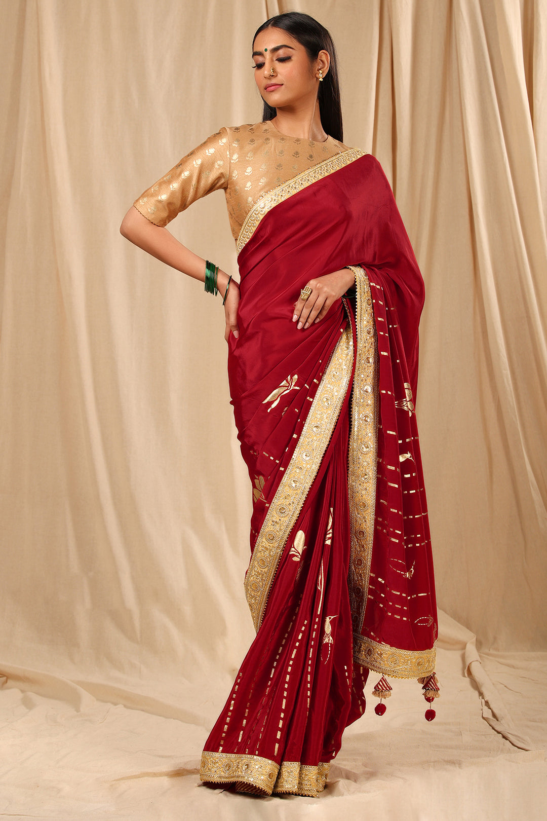 Maroon Mayfly in the Garden Saree