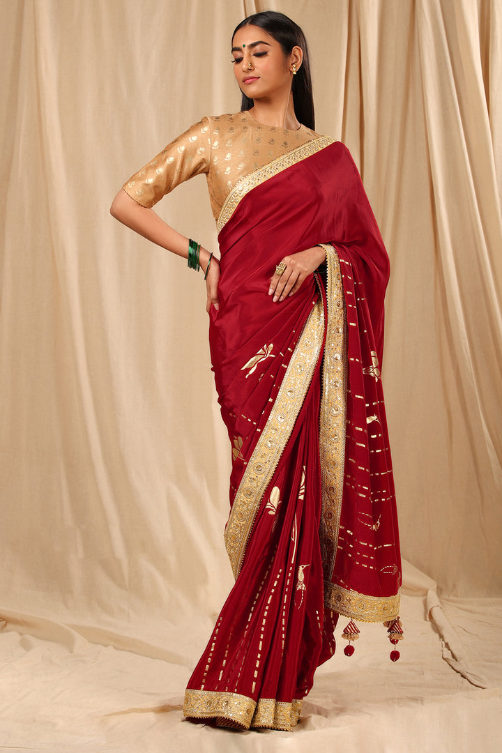 Maroon Mayfly in the Garden Saree