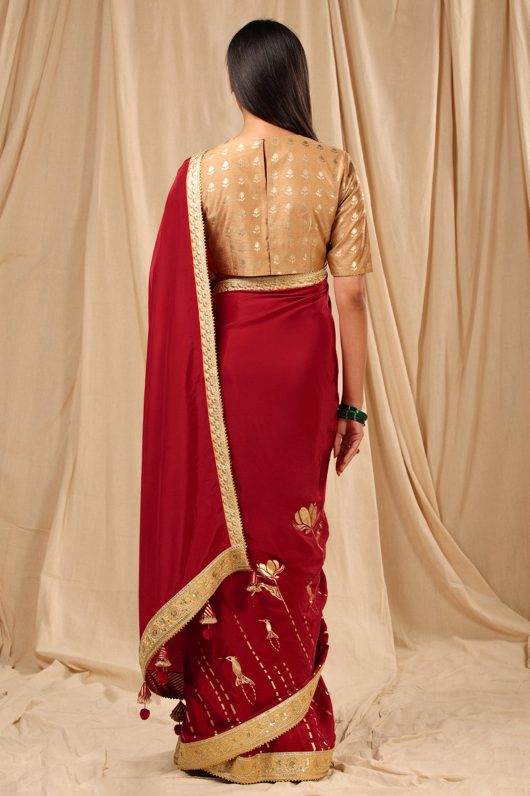 Maroon Mayfly in the Garden Saree